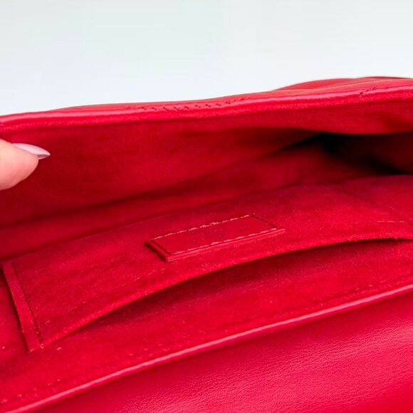 Louis Vuitton Red New Wave Chain Shoulder Bag Crossbody Style Quilted Design - Picture 9 of 9